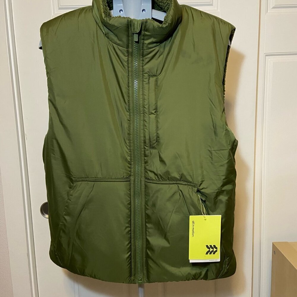 All in Motion Sherpa-Lined Puffer Vest – Green – Men’s Medium (NWT)